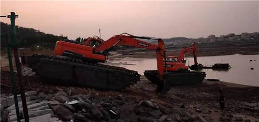 民強(qiáng)水陸兩用挖掘機(jī)出租 洪湖市大沙優(yōu)質(zhì)推薦商家，助力高效施工
